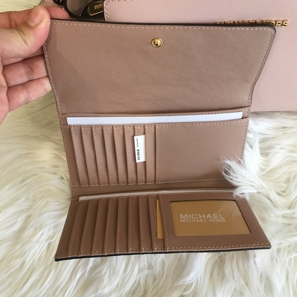 Last set✨Michael Kors Selma messenger bag wallet - Picture 3 of 8